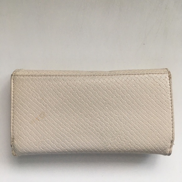 Call It Spring White Eggshell Cream Soft Wallet Women’s Cute Money Coins Cards - Picture 2 of 6